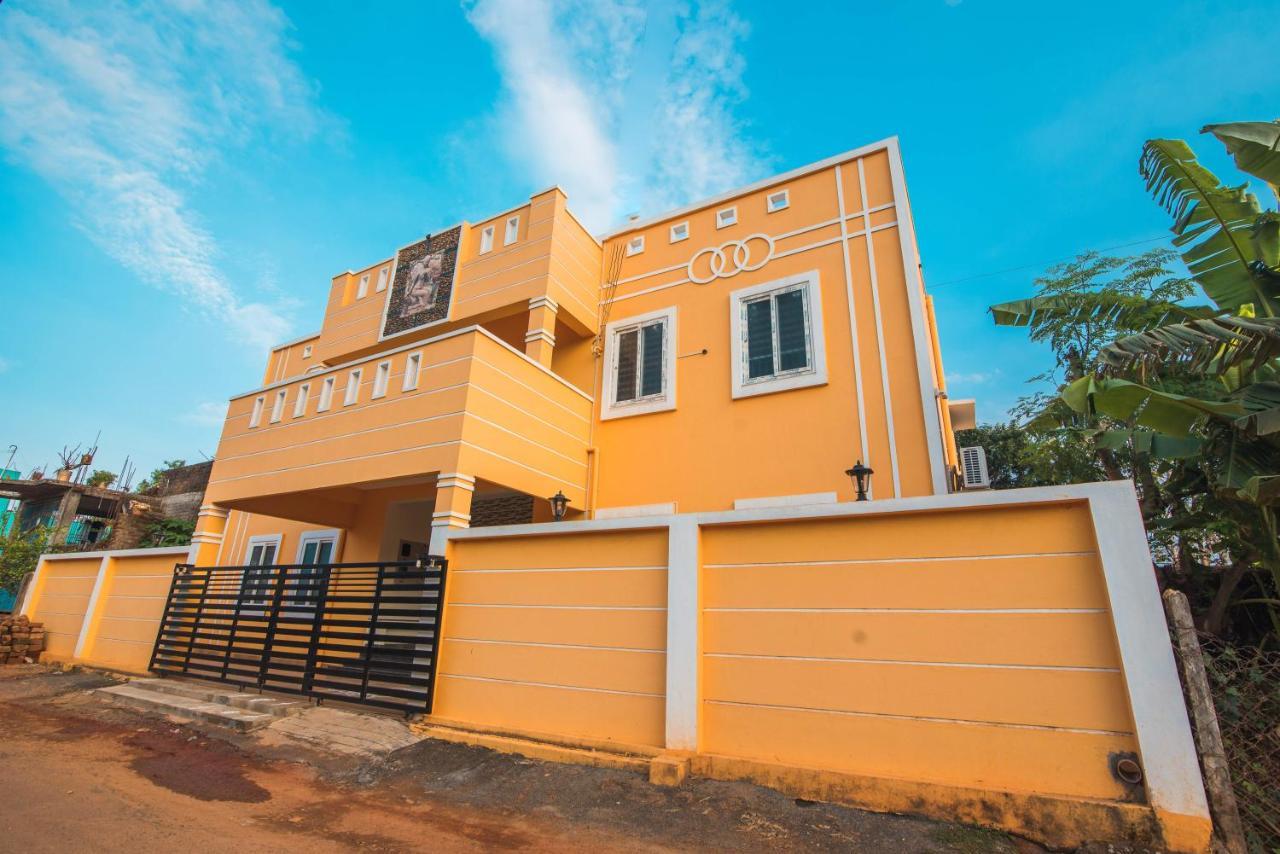 Saffron Vilva Hotel Pondicherry Exterior photo