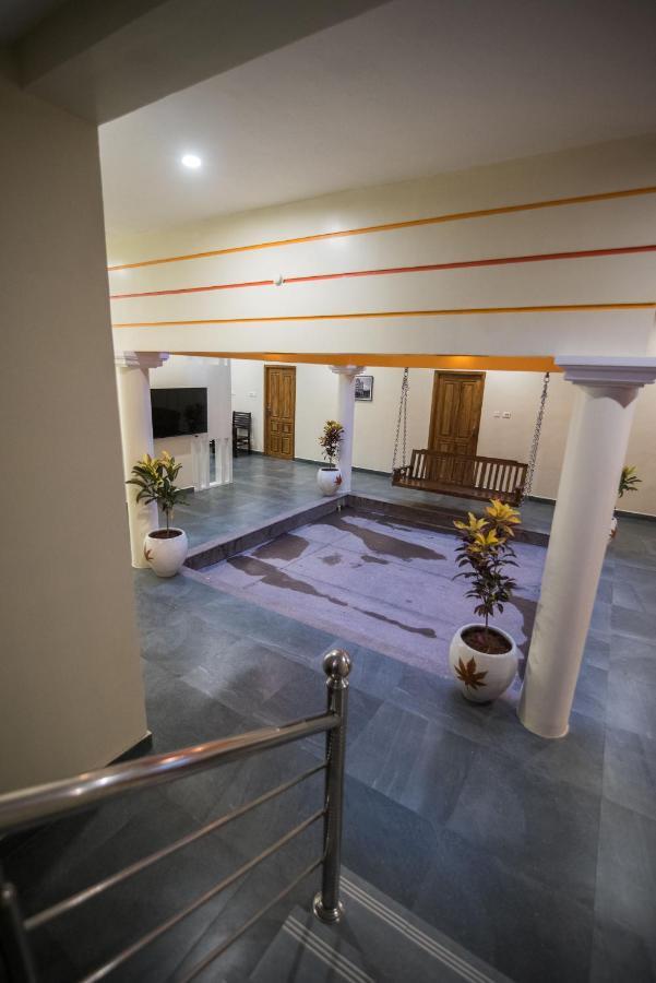 Saffron Vilva Hotel Pondicherry Exterior photo