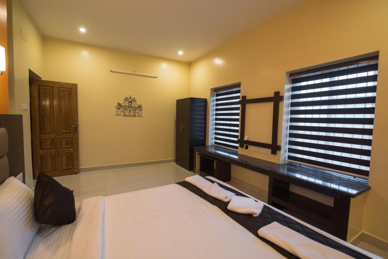 Saffron Vilva Hotel Pondicherry Exterior photo