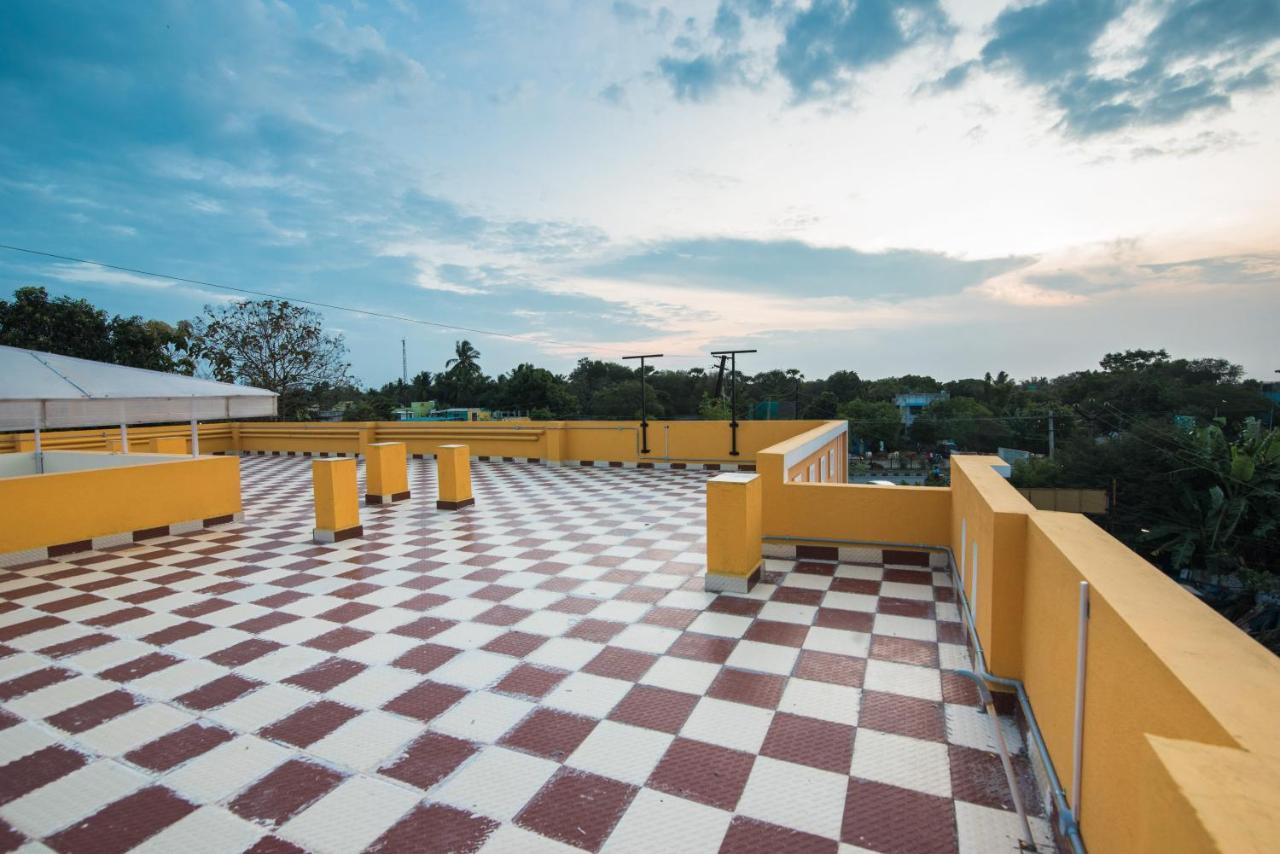 Saffron Vilva Hotel Pondicherry Exterior photo