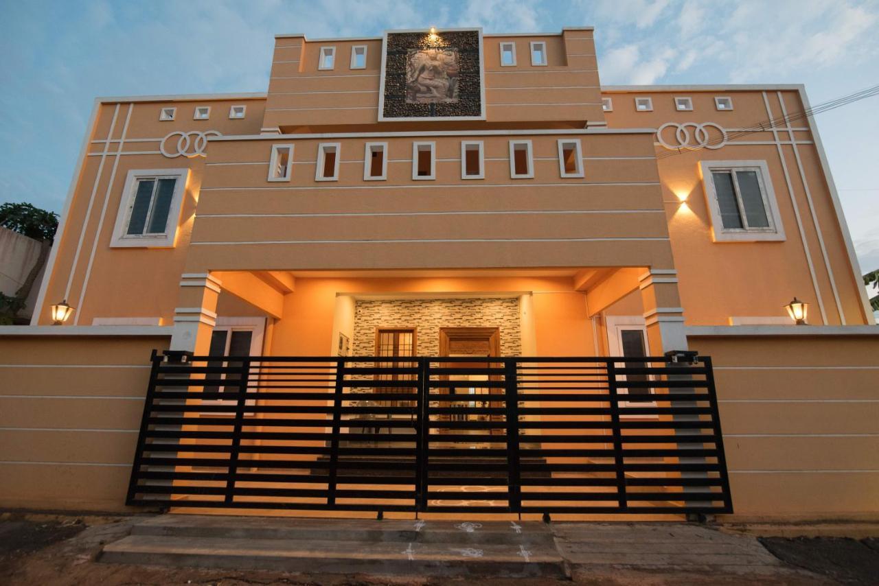 Saffron Vilva Hotel Pondicherry Exterior photo